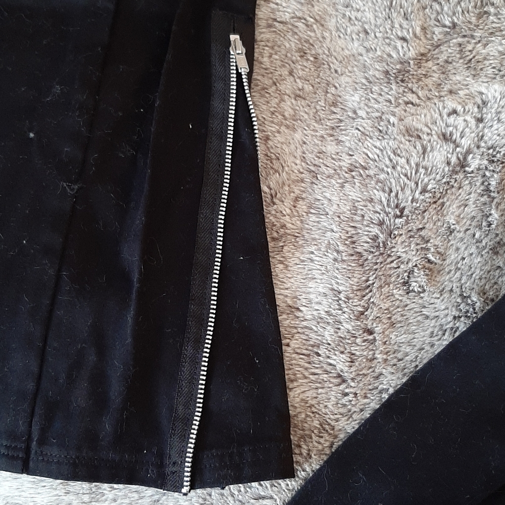 Putumayo Red & Black J-rock skirt - Picture 7 of 11